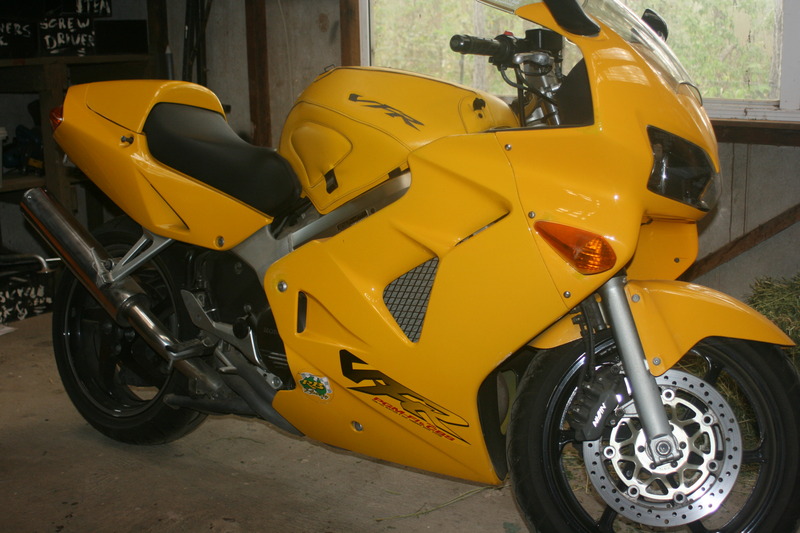 1998 HONDA 800CC VFR800F (VFR800Fi)
