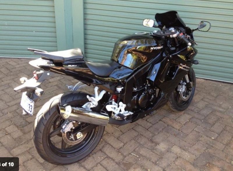 2010 HYOSUNG 250CC GT250R MY10