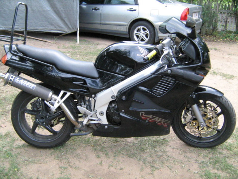 1995 HONDA 750CC VFR750F