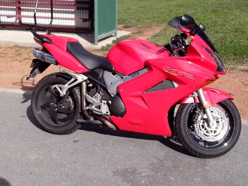 2002 HONDA 800CC VFR800F (VFR800Fi) 2