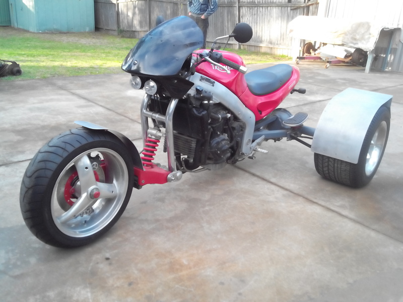 1999 TRIUMPH 955CC SPRINT ST,