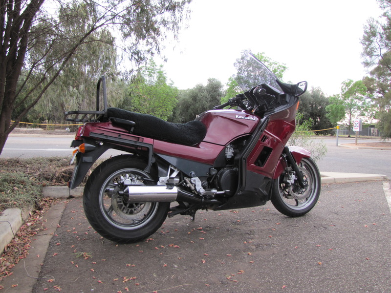 1995 KAWASAKI 1000CC GTR1000 (ZG1000)