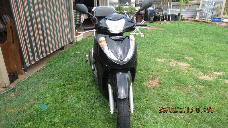 2011 HONDA 300CC SH300i 9