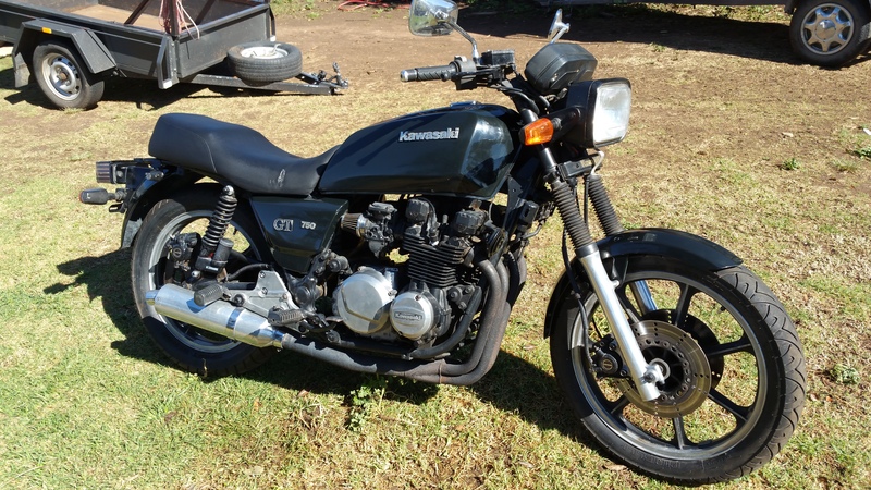 1982 KAWASAKI 750CC GT750 (Z750P)