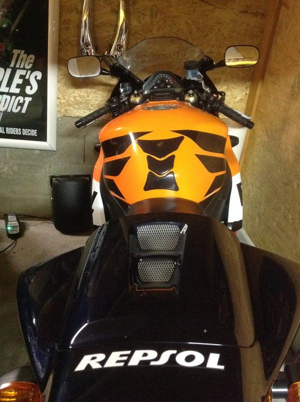 2004 HONDA 1000CC CBR1000RR (FBLADE) REPSOL REP 5