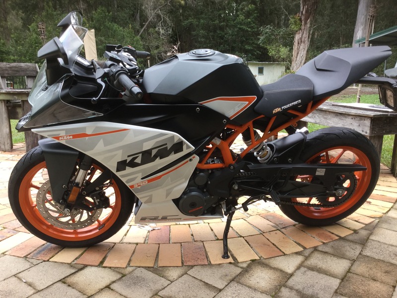 2015 KTM RC390