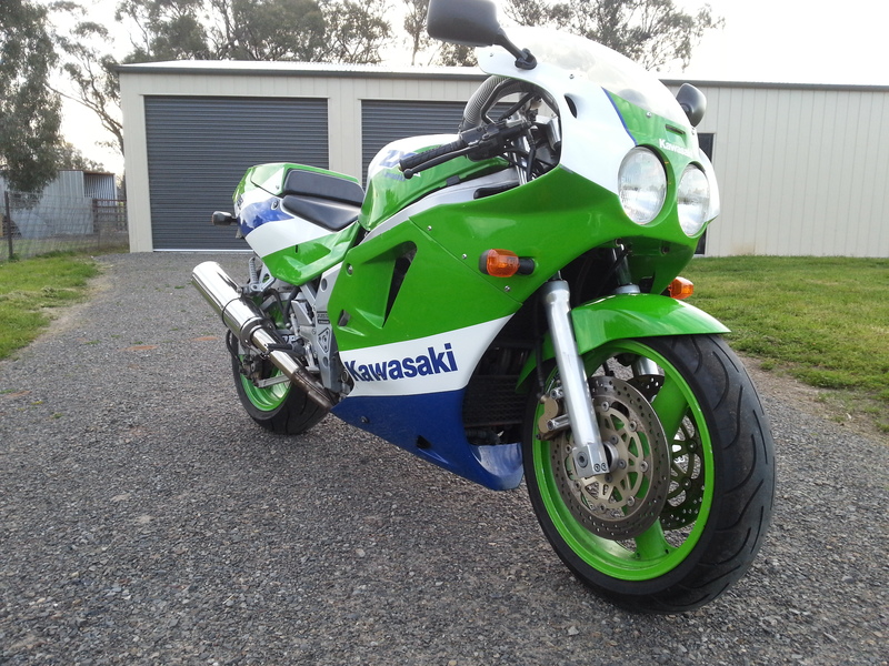 1989 KAWASAKI 750CC ZXR750 (ZX750)