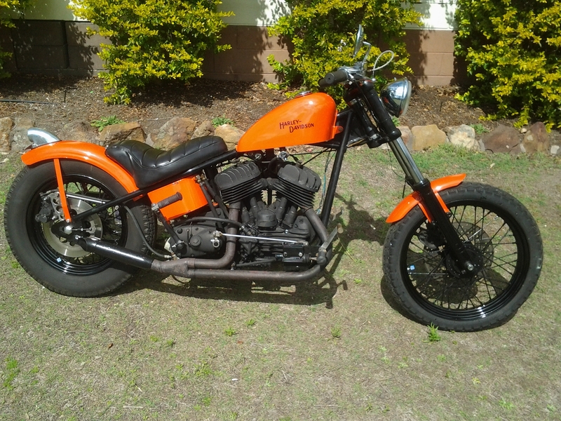 1942 HARLEY-DAVIDSON 750CC LA W