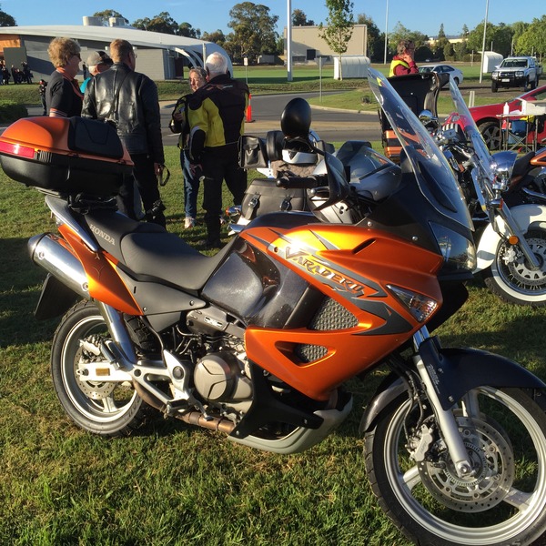 2009 HONDA 1000CC XL1000V VARADERO 9