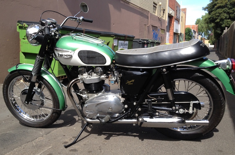1967 TRIUMPH 650CC TR6 TROPHY "SPORTS"