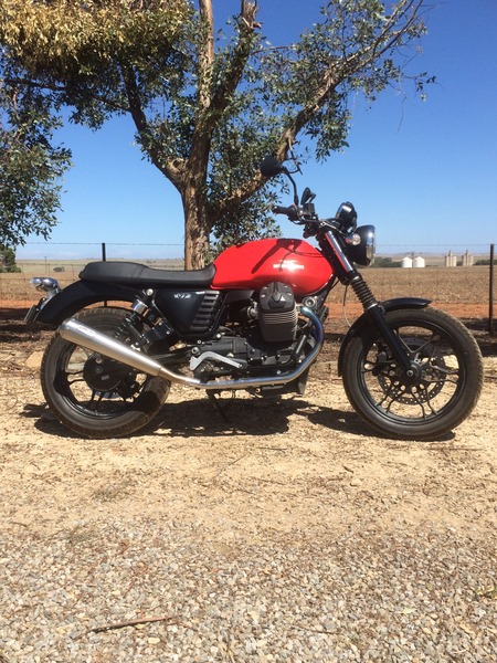 2014 MOTO GUZZI 750CC V7 STONE