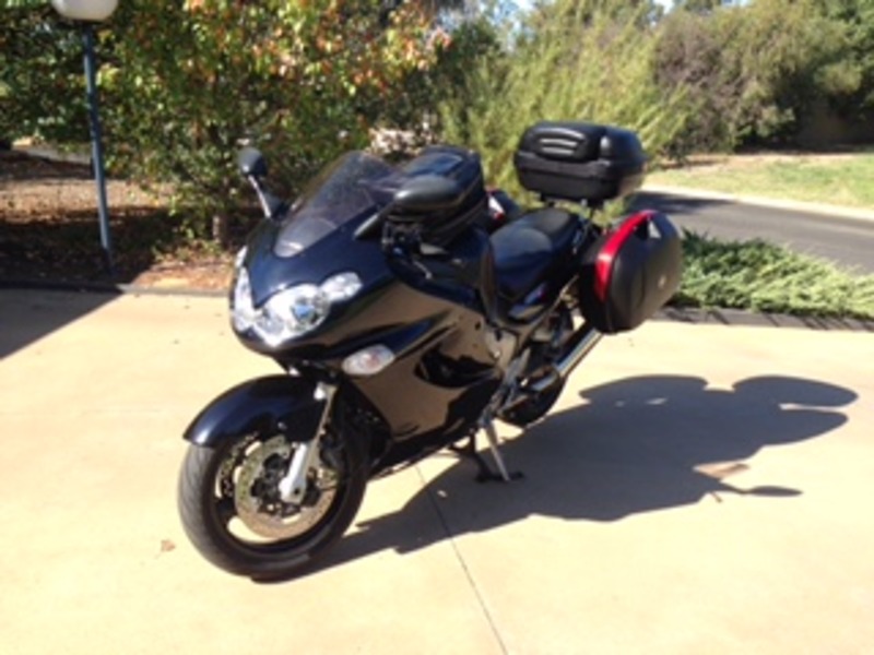2002 KAWASAKI 1200CC ZZ-R1200 C1