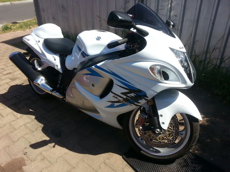 2010 SUZUKI 1340CC GSX1300RZ (HAYABUSA) L0