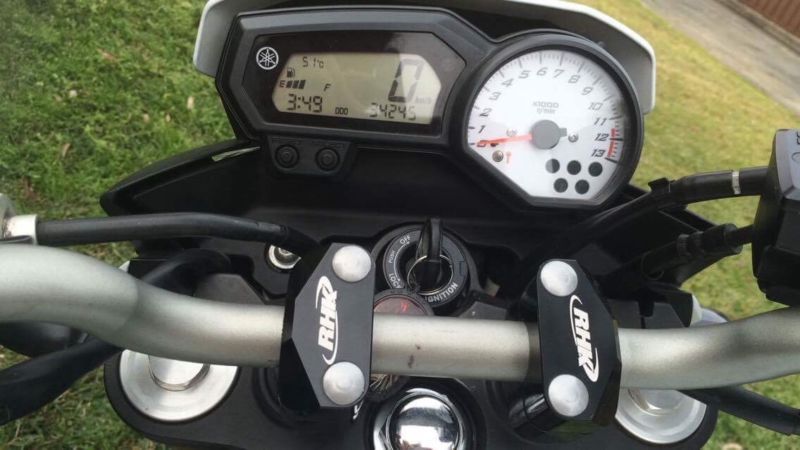 2010 YAMAHA 800CC FZ8N