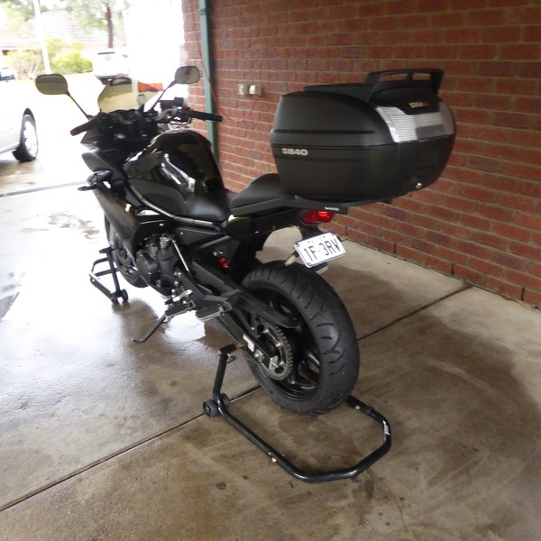 2010 YAMAHA 600CC XJ6F MY10