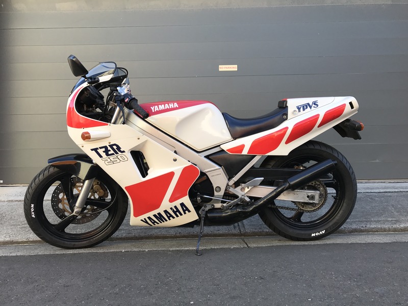 1987 YAMAHA 250CC TZR250