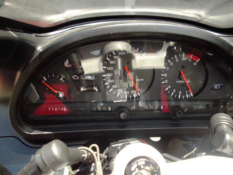1993 YAMAHA 1000CC GTS1000A