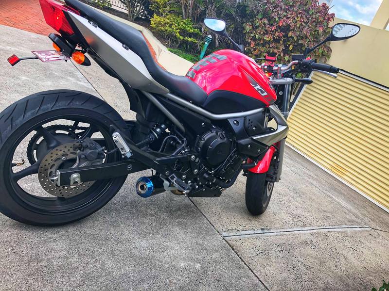 2010 YAMAHA 600CC XJ6N 9