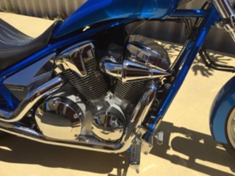 2010 HONDA 1300CC VT1300CX A