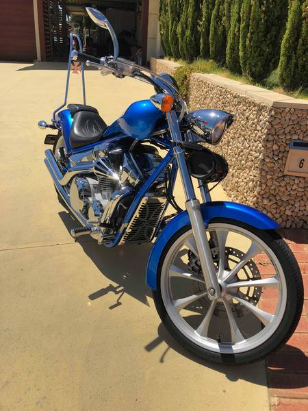 2010 HONDA 1300CC VT1300CX A