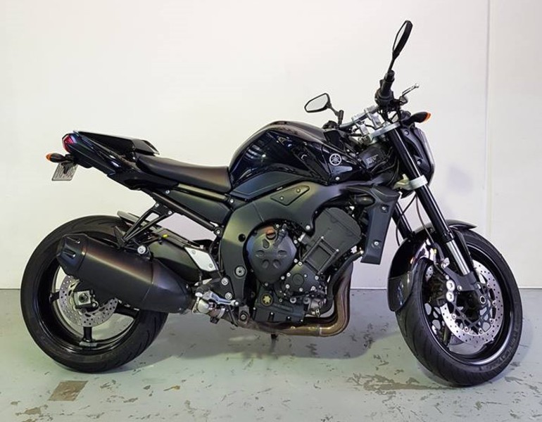 2010 YAMAHA 1000CC FZ1N 9