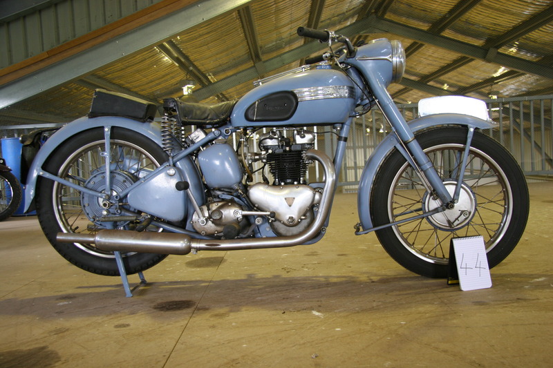 1951 TRIUMPH 650CC 6T RIGID 650 THUNDERBIRD