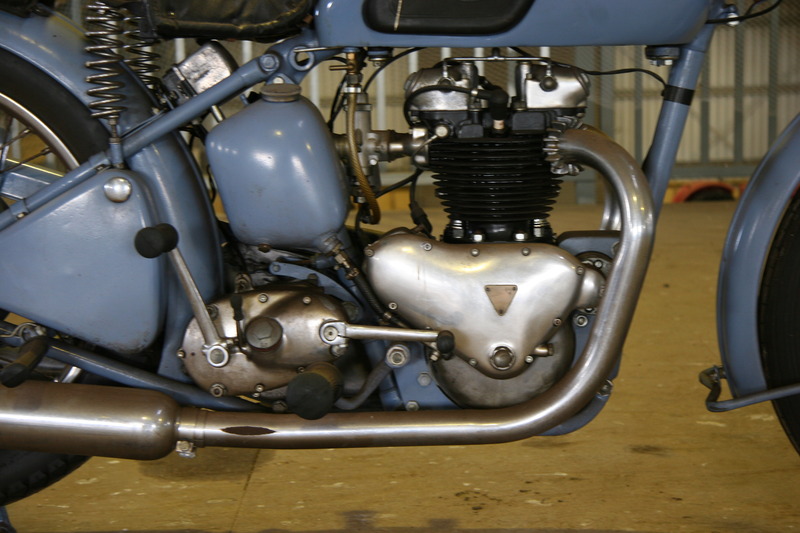 1951 TRIUMPH 650CC 6T RIGID 650 THUNDERBIRD