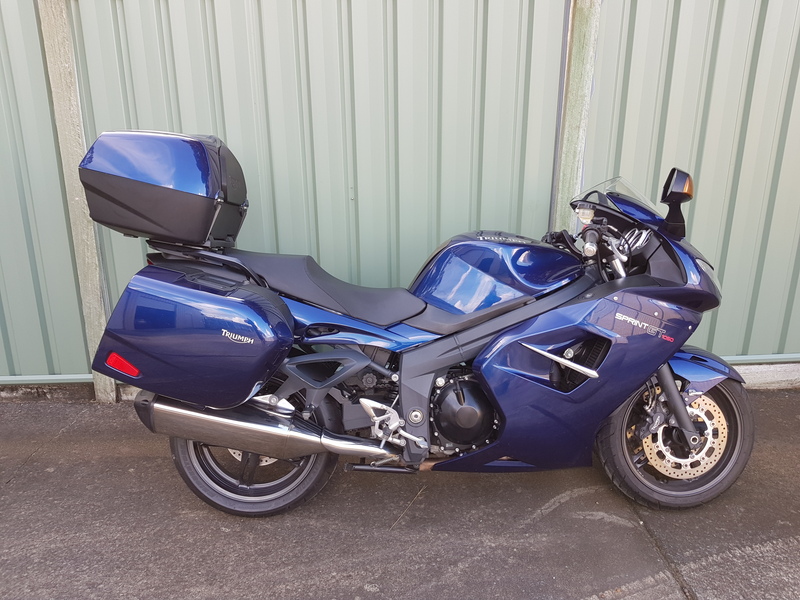 2010 TRIUMPH 1050CC SPRINT GT MY11