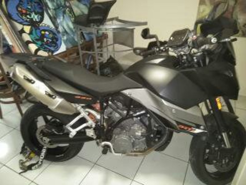 2010 KTM 990CC SMT