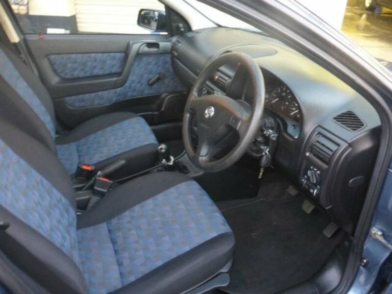 2001 HOLDEN ASTRA CITY TS
