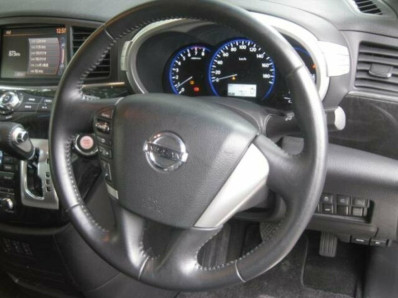 2011 NISSAN ELGRAND Rider