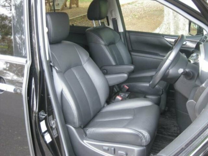 2011 NISSAN ELGRAND Rider