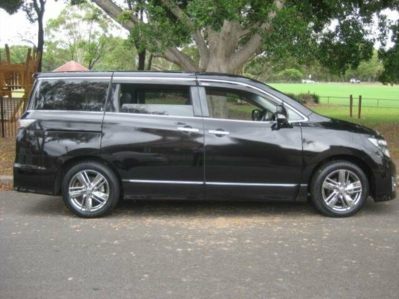 2011 NISSAN ELGRAND Rider