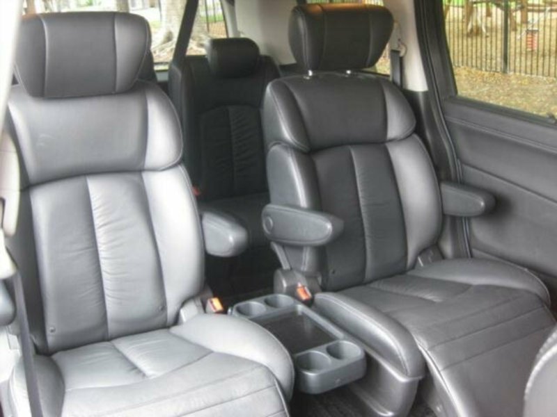 2011 NISSAN ELGRAND Rider