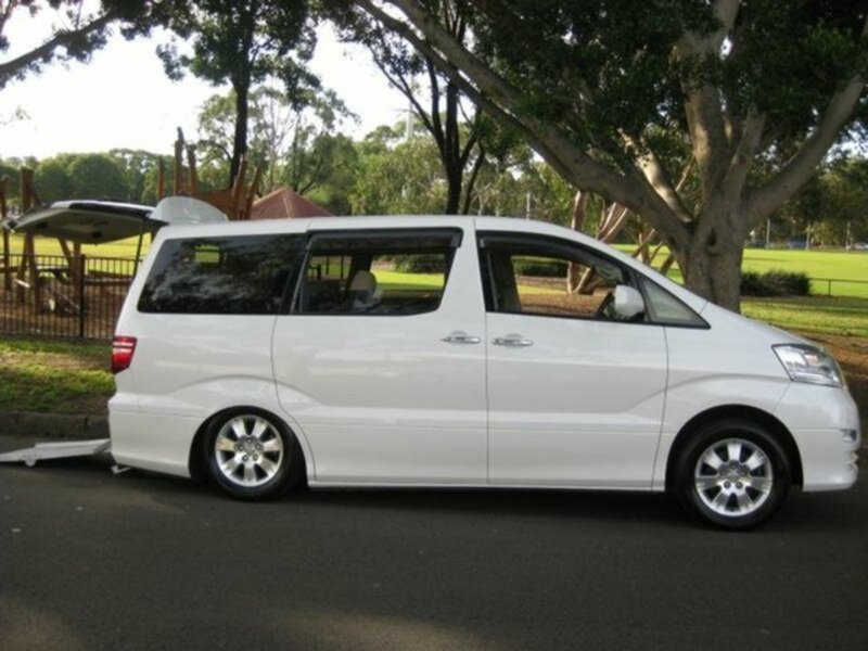2006 TOYOTA Alphard sloper