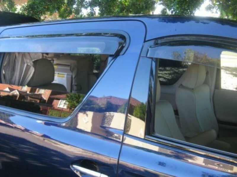 2011 TOYOTA Alphard wheelchair access wellcab