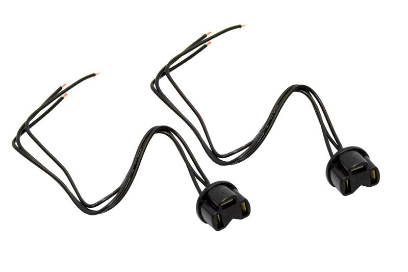 HEADLIGHT SOCKETS 3 PIN ROUND