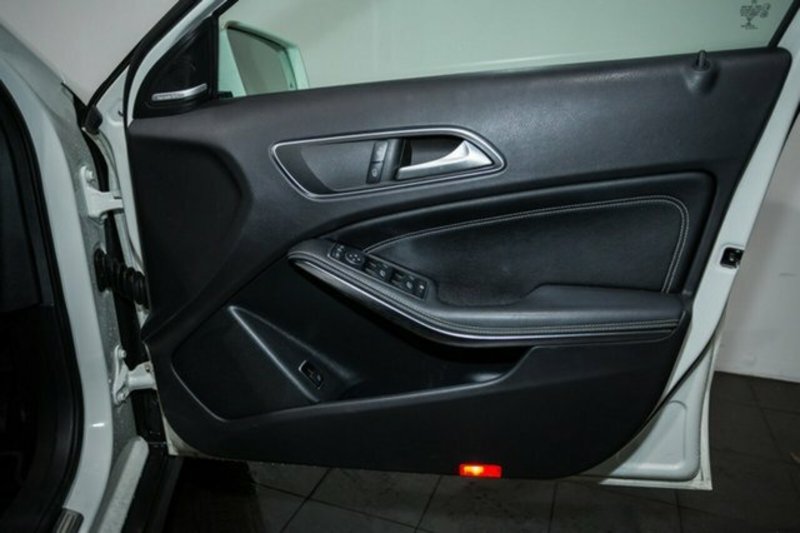 2014 MERCEDES-BENZ GLA 200 CDI X156