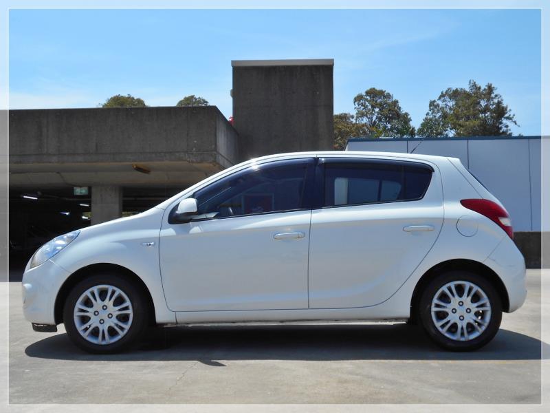 2011 HYUNDAI i20 ACTIVE PB
