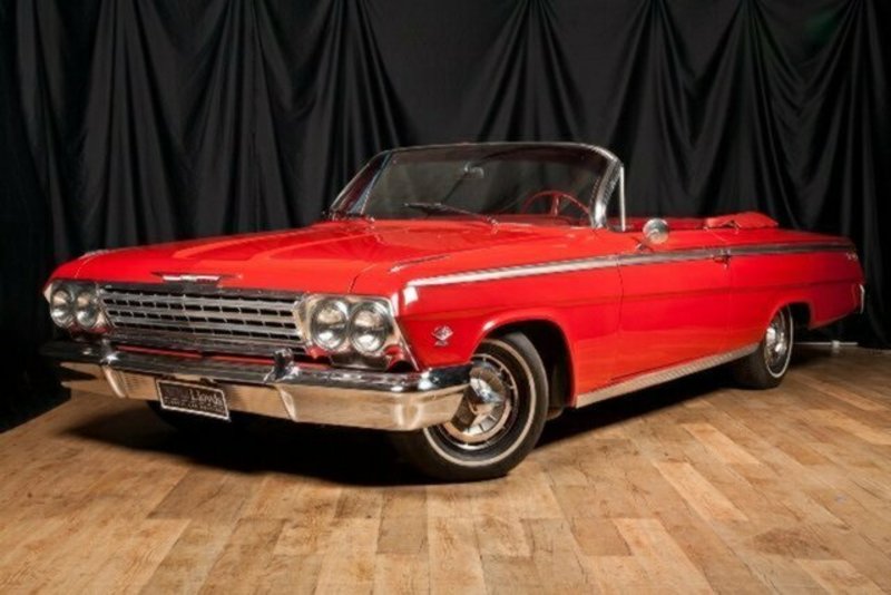 1962 CHEVROLET IMPALA