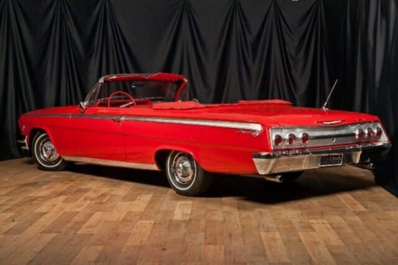 1962 CHEVROLET IMPALA