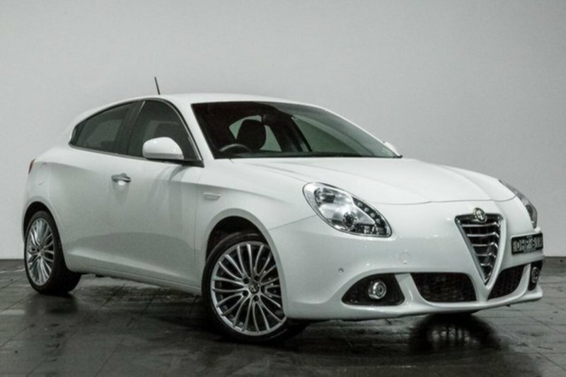 2015 ALFA ROMEO GIULIETTA DISTINCTIVE