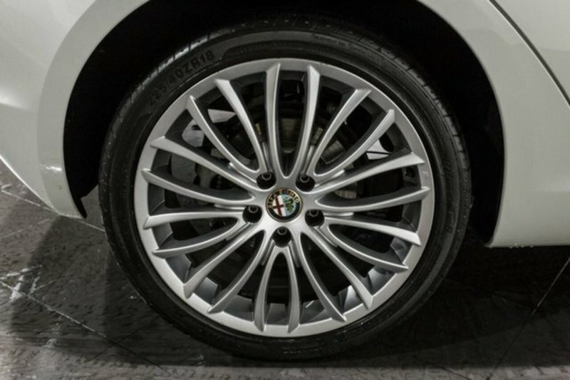 2015 ALFA ROMEO GIULIETTA DISTINCTIVE