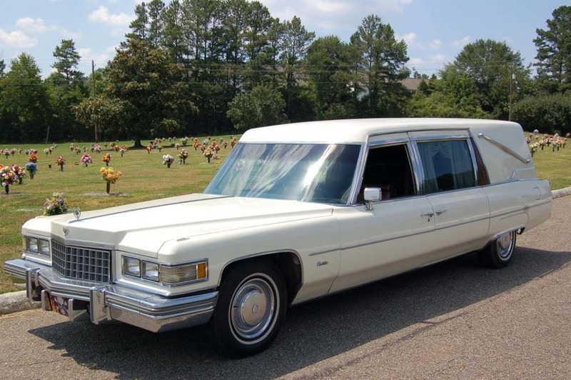 1976 CADILLAC HEARSE