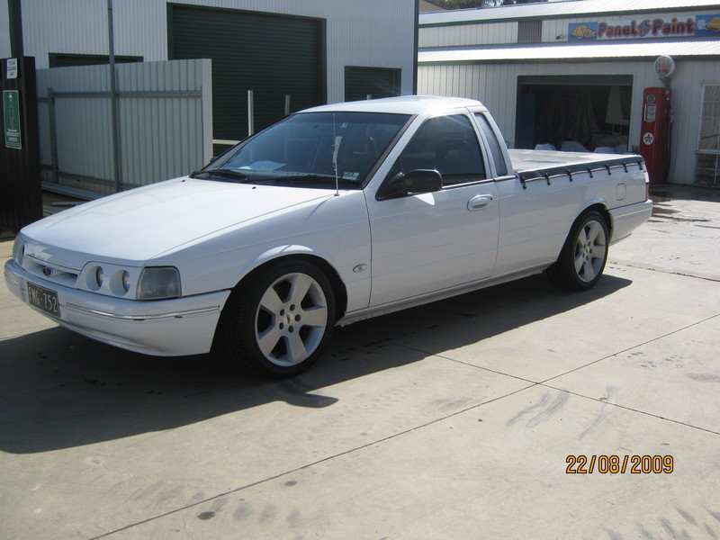 1995 FORD FALCON ute