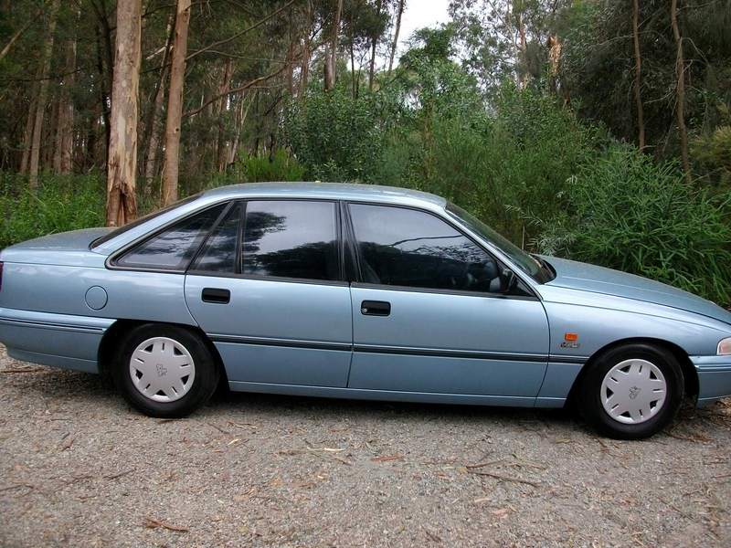 1992 HOLDEN COMMODORE EXECUTIVE VP