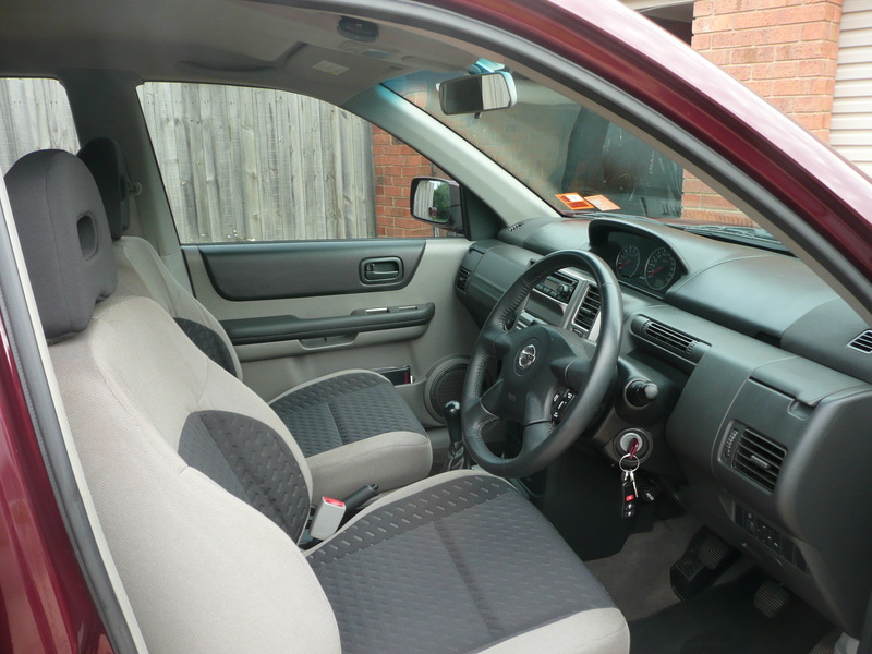 2005 NISSAN X-TRAIL ST T30