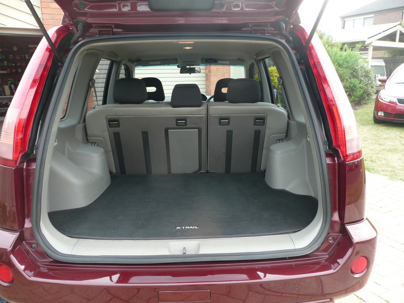 2005 NISSAN X-TRAIL ST T30
