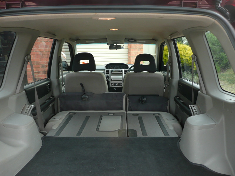 2005 NISSAN X-TRAIL ST T30