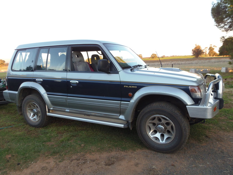 1996 MITSUBISHI PAJERO GLS LWB (4x4) NK